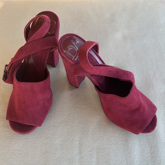 DVF Ankle Wrap Heels - Picture 6 of 11